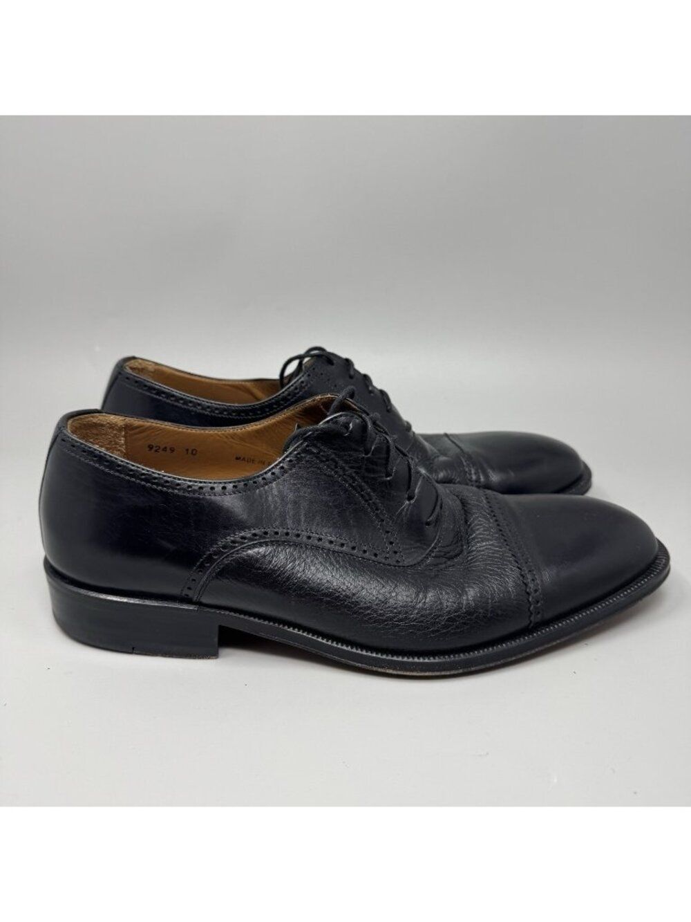 MAGNANNI Cap Toe Oxford Glove Leather Sz 10 Black Dress Shoes